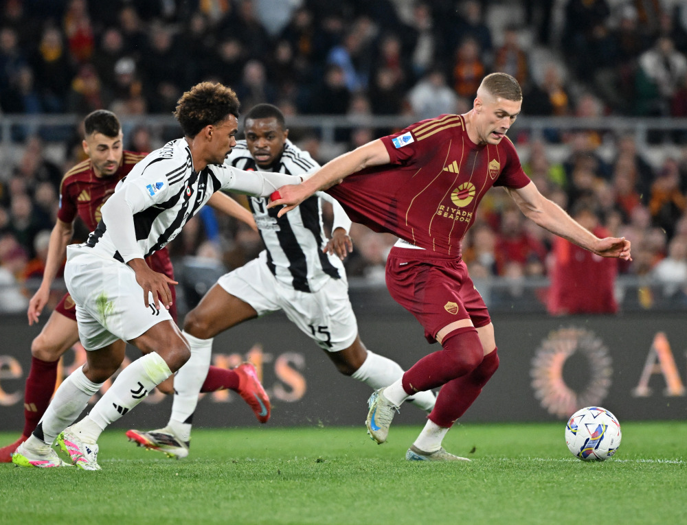 尤文图斯主场大胜罗马，继续领跑意甲