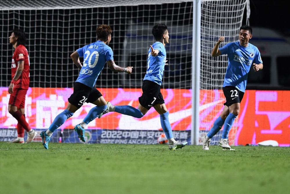 熊猫直播tv-防守反击战术彰显威力，全面碾压对手