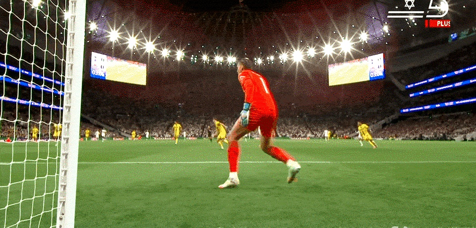 热刺一球小胜，继续保持不败